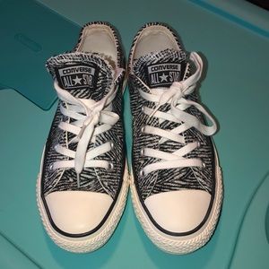 Size 6 Converse